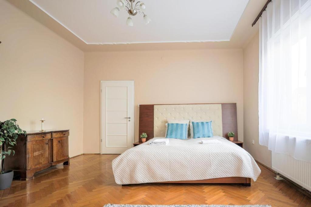 Downtown Vintage Home By Bella Budapeszt Zewnętrze zdjęcie